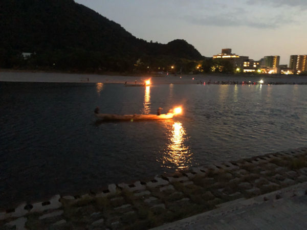 長良川garden 岐阜の絶景を眺めながらのビアガーデンに行ってみた ぎふのススメ