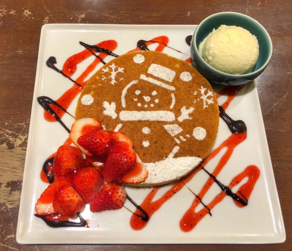 敷島珈琲店 モリライス ふわっふわの苺パンケーキに大満足 ぎふのススメ