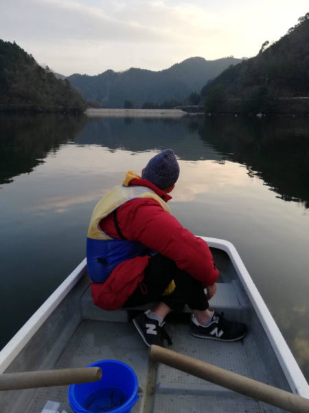 伊自良湖 釣り初心者がわかさぎ釣りに挑戦 自然を感じながら時を忘れて 岐阜県山県市 ぎふのススメ